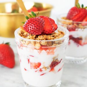 Parfait de Frutas con Ají Dulce Picante de Gulupa